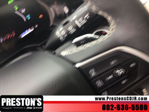 Used 2024 Jeep Grand Cherokee Limited 4xe AWD/4WD image 13
