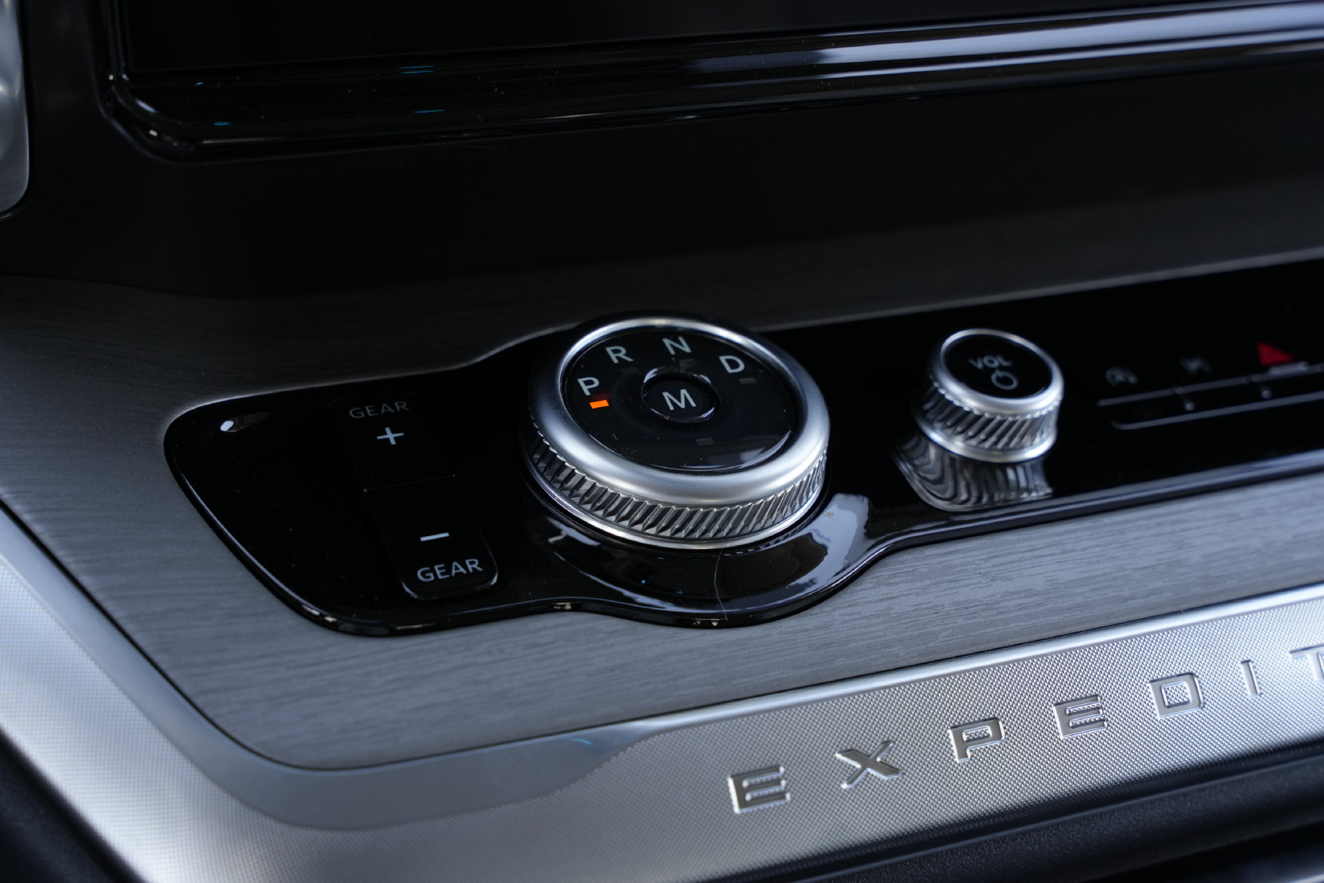 New 2027 Ford Expedition Max Platinum AWD/4WD image 12