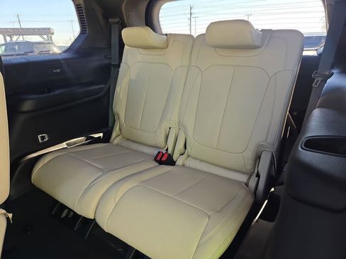 Used 2023 Jeep Grand Cherokee L Limited image 38