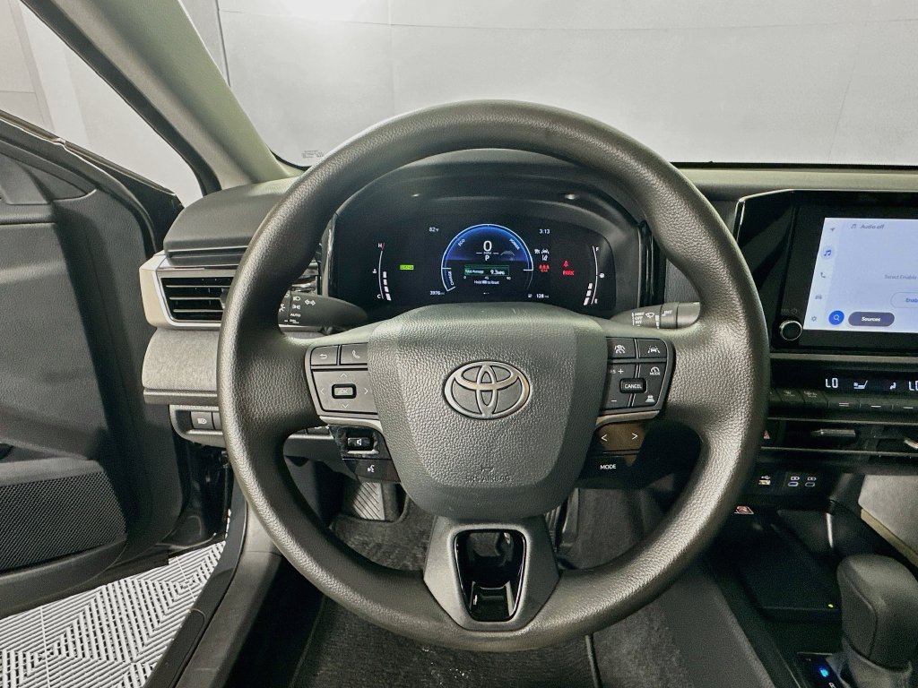 Used 2026 Toyota Camry LE w/ Convenience Package FWD image 11