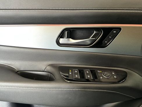 Certified 2025 Nissan Murano SL AWD/4WD image 11