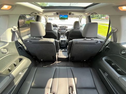 Used 2022 Honda Pilot Elite image 35