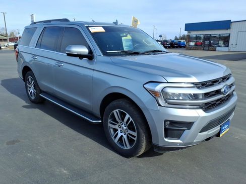 Certified 2022 Ford Expedition XLT image 8