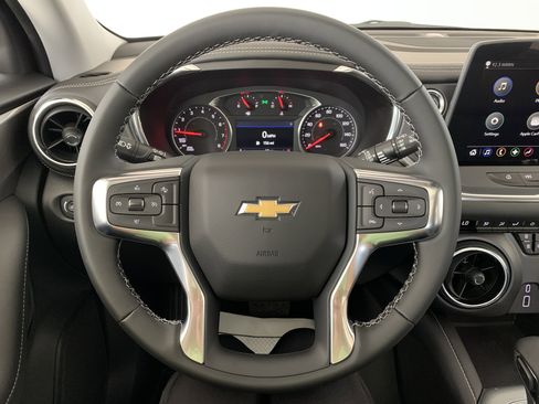 New 2025 Chevrolet Blazer LT image 19