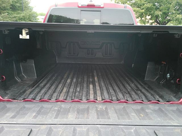 Used 2023 GMC Canyon Elevation w/ Convenience Package AWD/4WD image 9