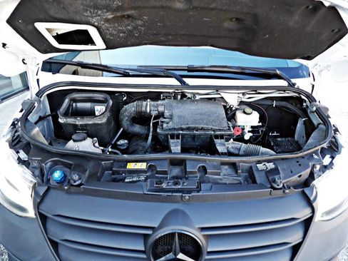 Used 2019 Mercedes-Benz Sprinter 170 image 20