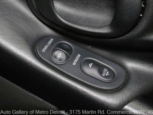 Used 2003 Chevrolet Corvette Z06 w/ Memory Package, 3 Drivers RWD image 34