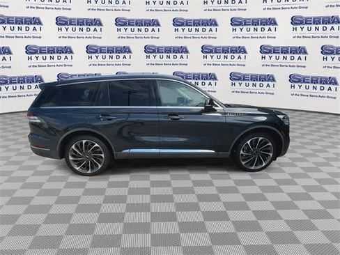 Used 2022 Lincoln Aviator Reserve w/ Equipment Group 201A image 9