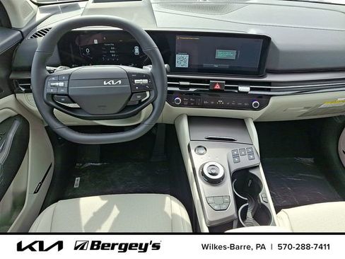 New 2026 Kia Sportage SX Prestige AWD/4WD image 7