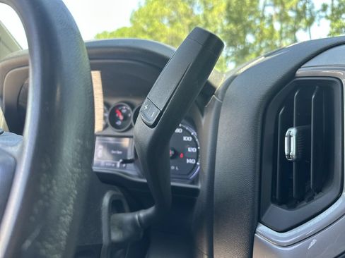 Certified 2023 Chevrolet Silverado 2500 Custom AWD/4WD image 15