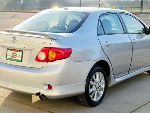 Used 2010 Toyota Corolla S image 5