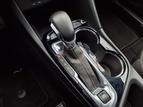 Certified 2024 Buick Encore GX Preferred image 10