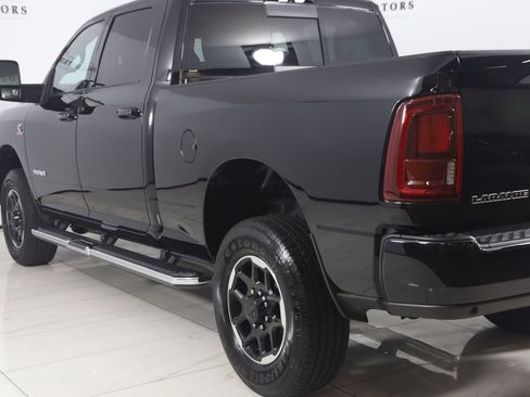 Used 2025 RAM 2500 Laramie AWD/4WD image 25