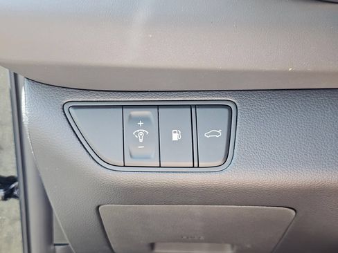 New 2026 Genesis G70 2.5T Prestige AWD/4WD image 34