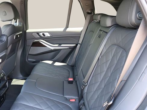 Used 2026 BMW X5 sDrive40i RWD image 16