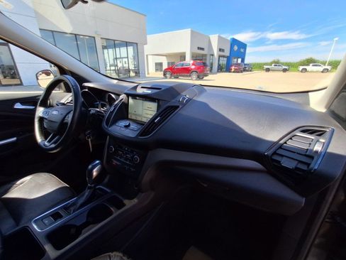 Used 2018 Ford Escape SEL AWD/4WD image 14