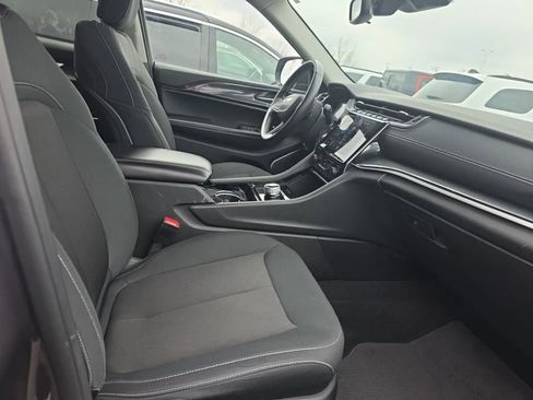 Used 2022 Jeep Grand Cherokee L Laredo w/ Luxury Tech Group I image 7