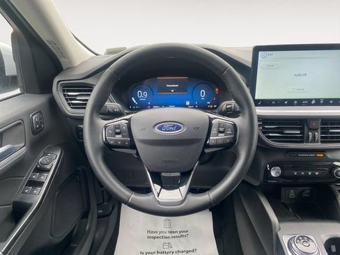 Used 2025 Ford Escape Platinum AWD/4WD image 12