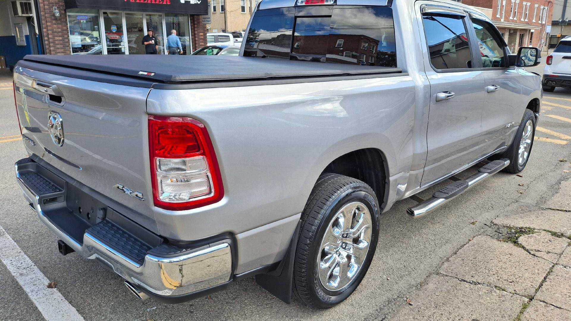 Used 2020 RAM 1500 Big Horn AWD/4WD image 7