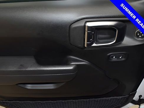 Used 2025 Jeep Wrangler Unlimited Sport AWD/4WD image 11