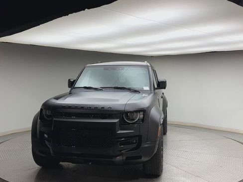 New 2026 Land Rover Defender 110 OCTA image 7