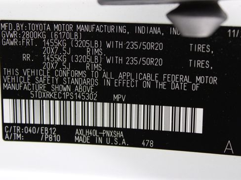 Used 2023 Toyota Sienna XSE FWD image 44