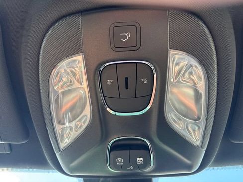 New 2026 Jeep Compass Trailhawk w/ Sun, Sound & Navigation Group AWD/4WD image 14