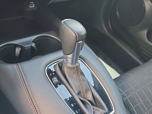 Used 2024 Honda HR-V Sport image 12