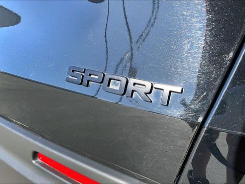 Used 2023 Honda HR-V Sport image 9