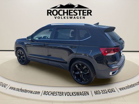 Used 2023 Volkswagen Taos SE AWD/4WD image 4