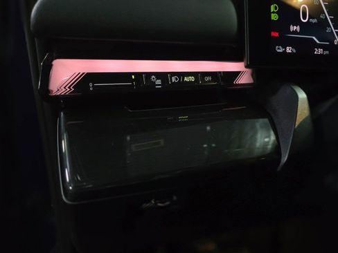 Used 2026 BMW i5 eDrive40 w/ M Sport Package image 28