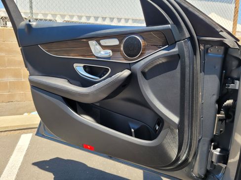Used 2018 Mercedes-Benz C 300 Sedan w/ Premium Package image 24
