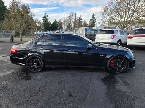 Used 2011 Mercedes-Benz E 63 AMG Sedan image 6