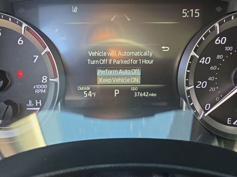 Used 2024 Toyota Highlander LE AWD/4WD image 43