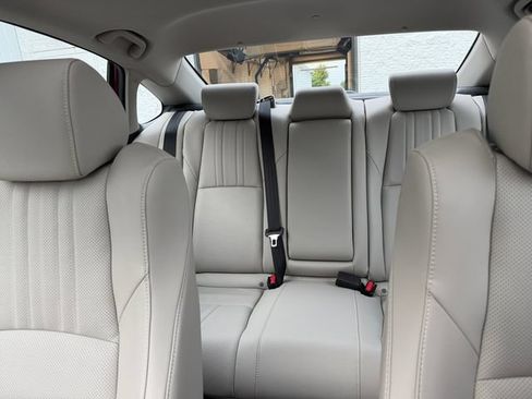 Used 2021 Honda Accord EX-L image 32
