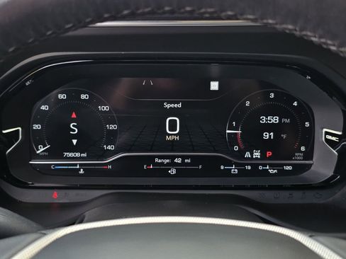 Used 2022 GMC Yukon XL Denali AWD/4WD image 13