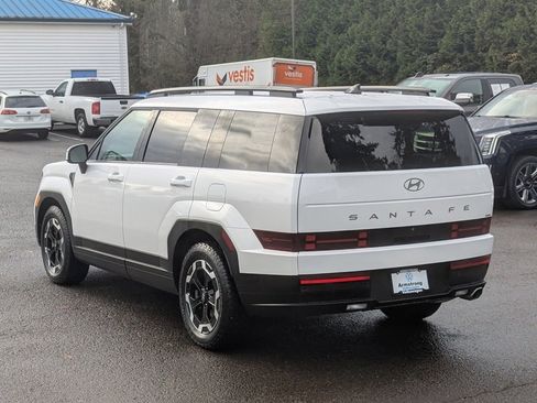 Used 2024 Hyundai Santa Fe SEL image 3