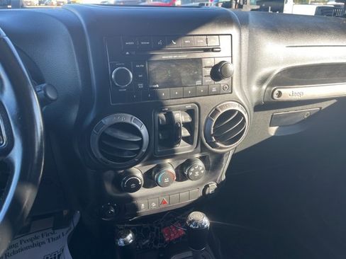 Used 2015 Jeep Wrangler Unlimited Sport w/ Quick Order Package 24S image 22