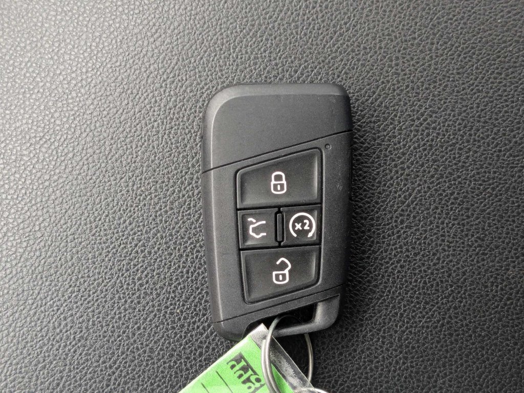 Used 2021 Volkswagen Atlas SE FWD image 42