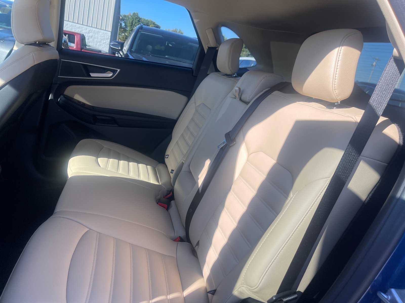 Used 2024 Ford Edge SEL AWD/4WD image 14