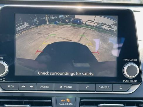 Used 2025 Nissan Altima 2.5 S FWD image 22
