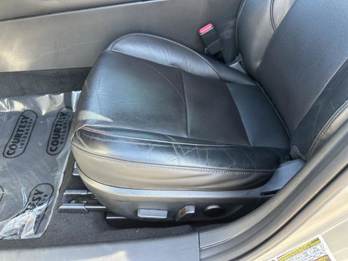 Used 2023 MAZDA MAZDA3 Hatchback w/ Appearance Package image 21