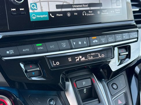 Certified 2025 Honda Odyssey Touring image 18