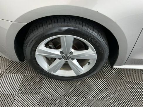 Used 2013 Volkswagen Passat 2.5 SE FWD image 25