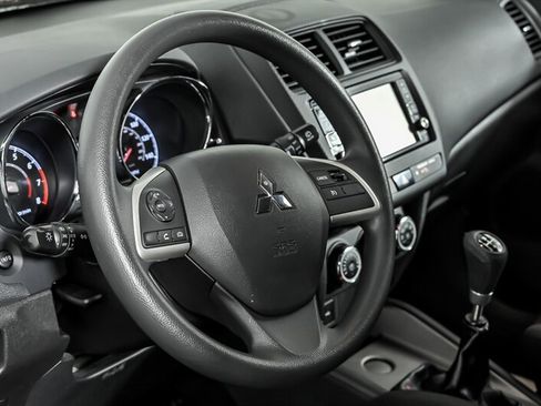 Used 2018 Mitsubishi Outlander Sport ES FWD image 18
