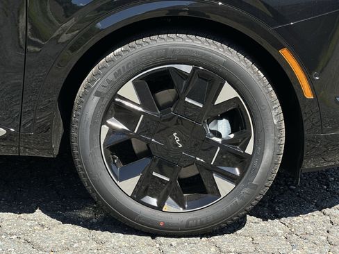 New 2026 Kia Sportage SX FWD image 17