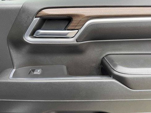 Used 2023 Chevrolet Silverado 1500 RST RWD image 46