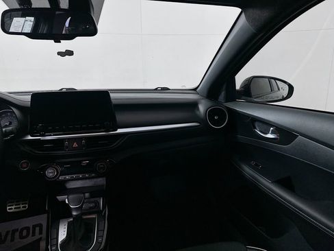 Used 2023 Kia Forte GT-Line w/ GT-Line Technology Package image 22