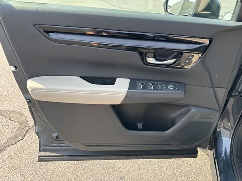 Certified 2025 Honda CR-V EX-L image 32