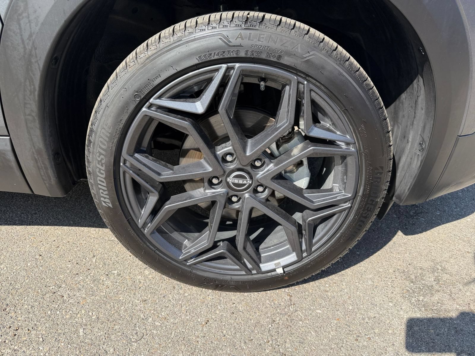 Used 2026 Nissan Kicks SR FWD image 28